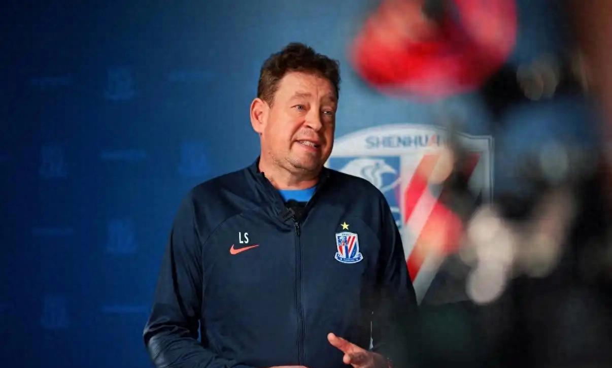 爱游戏官网-包含自行车友谊赛焦点战：陇右麒麟队鏖战关东旋风队，新星闪耀。门前嗅觉决定胜负的词条